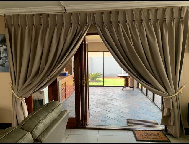 3 BEDROOM HOUSE FOR SALE IN VANDERBIJLPARK SE 8